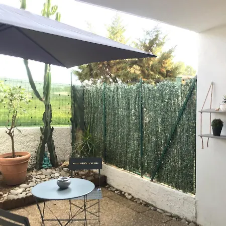 Studio Piscine Terrasse à 5min Plage