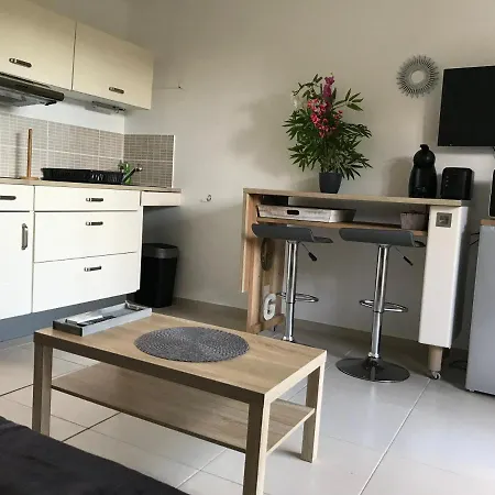 Apartamento Studio Piscine Terrasse à 5min Plage