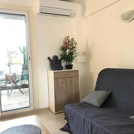 Apartamento Studio Piscine Terrasse à 5min Plage Antibes