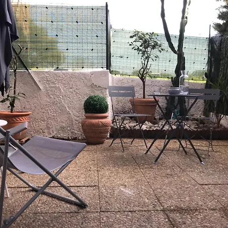 Studio Piscine Terrasse A 5min Plage Appartement